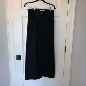 Levi’s Black Flare Wide-Leg Jeans High-Waisted